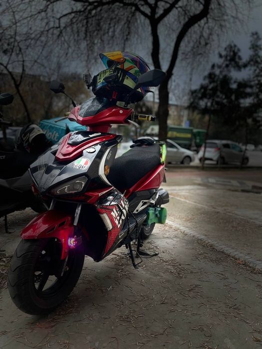 Скутер Италия R2