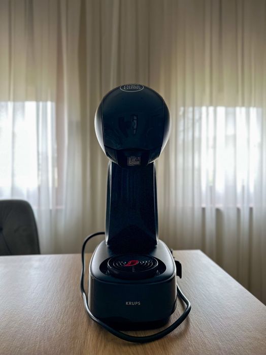 кафе машина KRUPS Dolce Gusto.