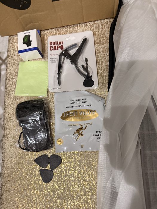 Електрическа китара на комплект