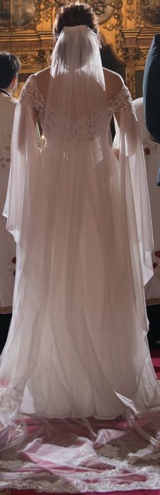 Rochie de mireasă - Design romantic și modern
