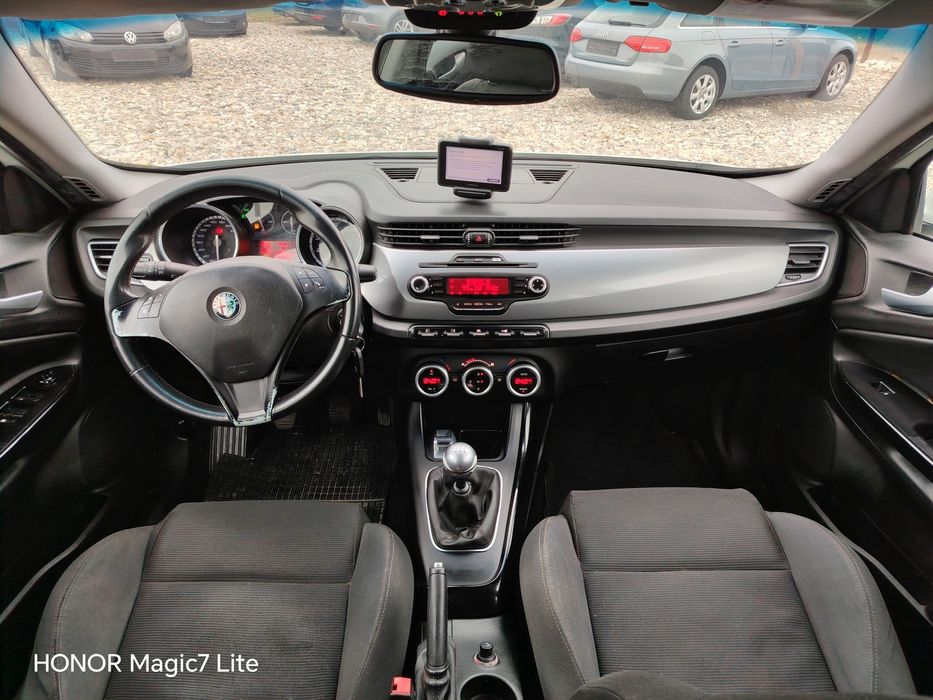 Alfa Romeo Giuletta 1.4 turbo benzina Euro5 an 2010  Climatronic Navi