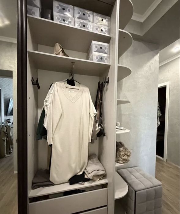 Шкаф  купе с полкой