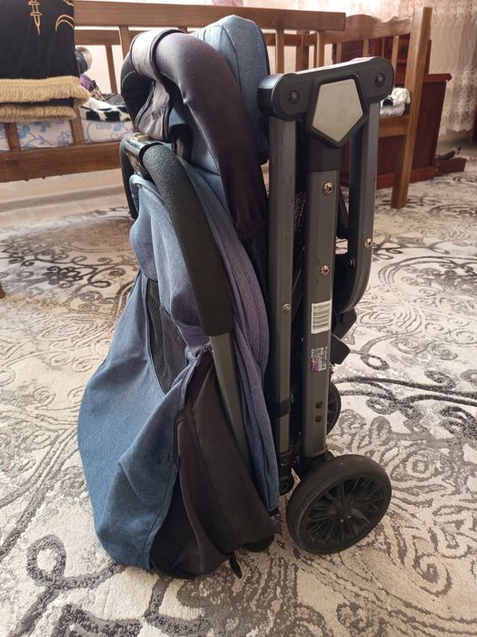 Детский йегиладиган коляска