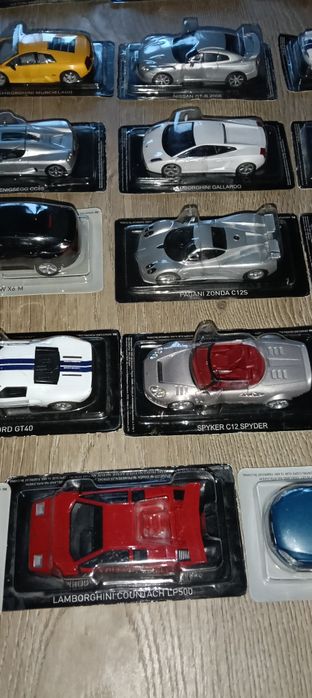29 machete auto supercar scara 1 43