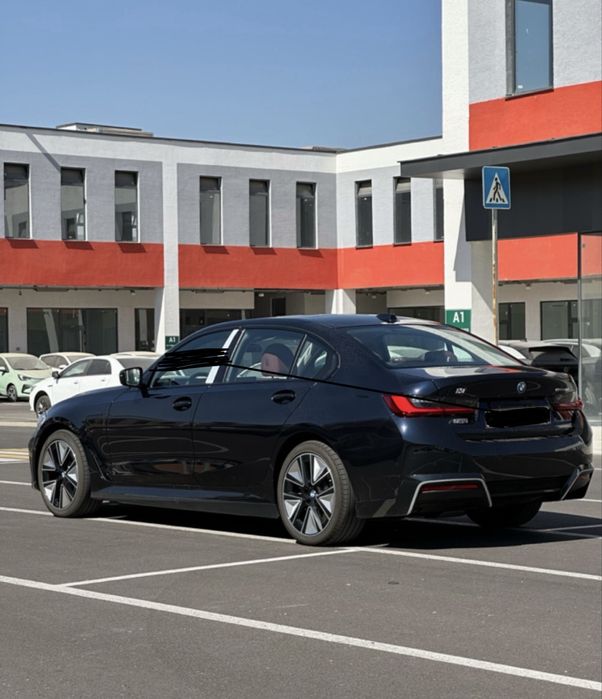 Продаётся автомобиль BMW i3 40L Night Sport 2023 декабрь. Электро.