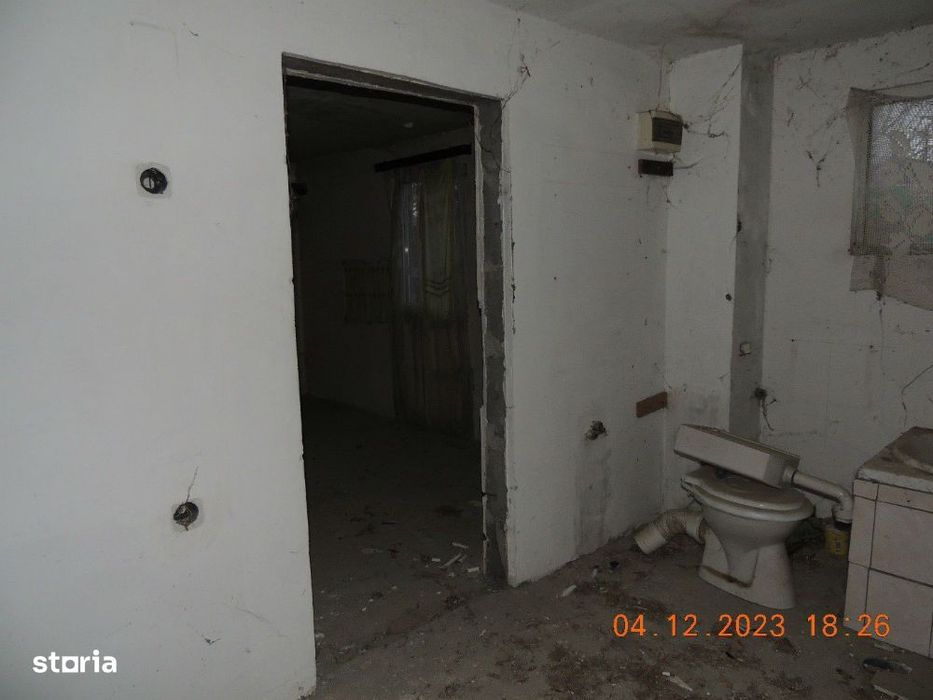 COCANI - CREVEDIA, Casa P+M + Teren - 300 mp