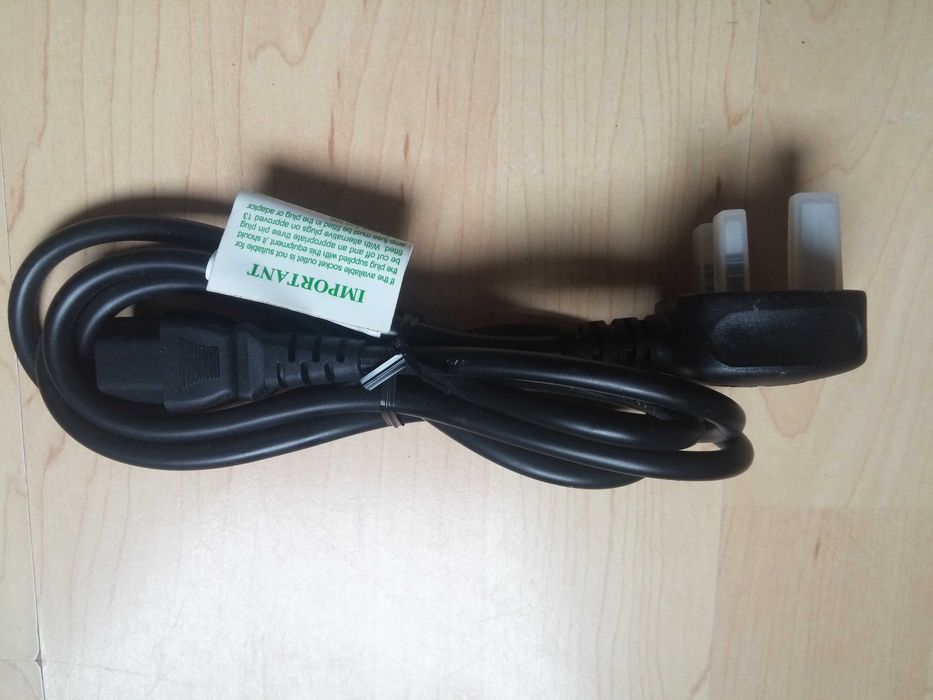 Захранване кабел за зарядно на лаптоп, компютър англйски стандарт