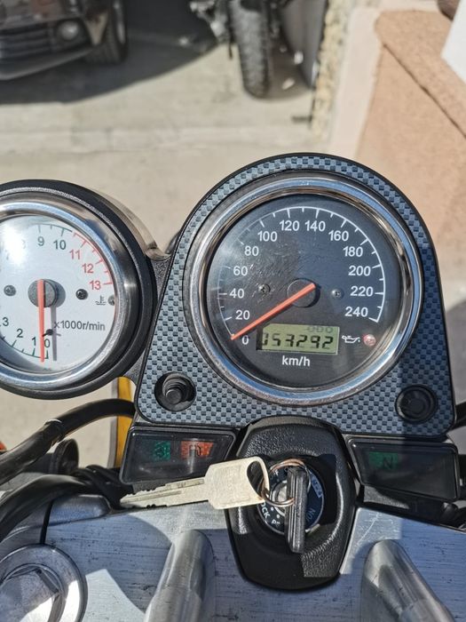 Vând Suzuki SV650
