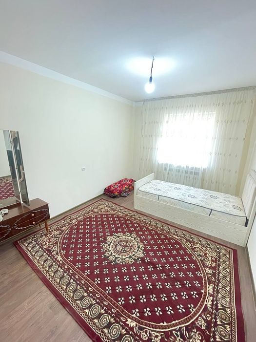 Срочно продам свою 2 комн. квартиру на 1-м этаже в Янгихаётском районе