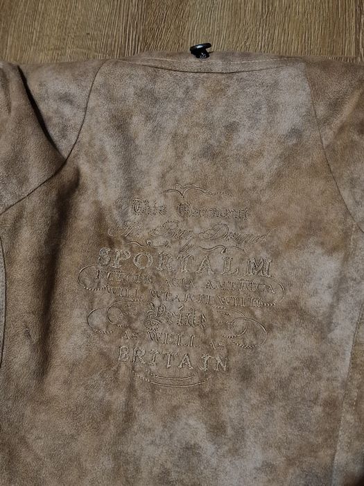 Trenci , Pardesiu , Palton , Sarafan , Parpalac , Vesta Sportalm