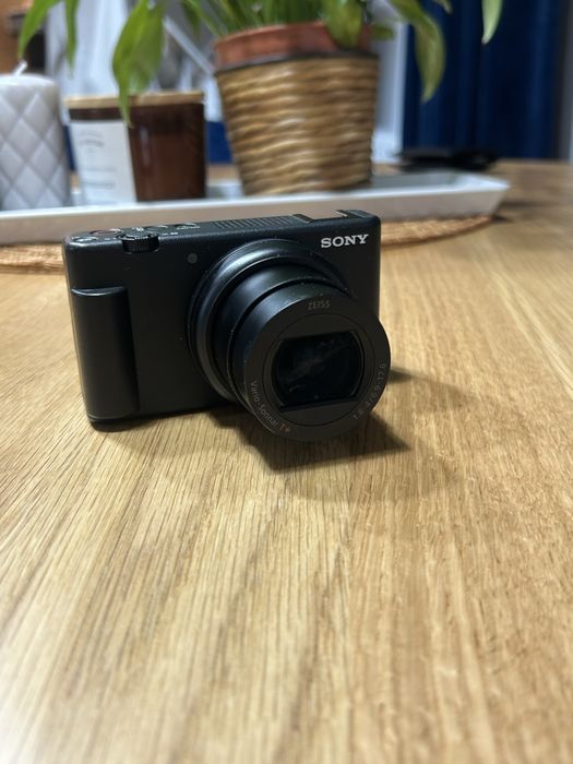 Sony ZV-1 II + 2 батерии + 2 RODE WIRELESS ME микрофона - пълен сет