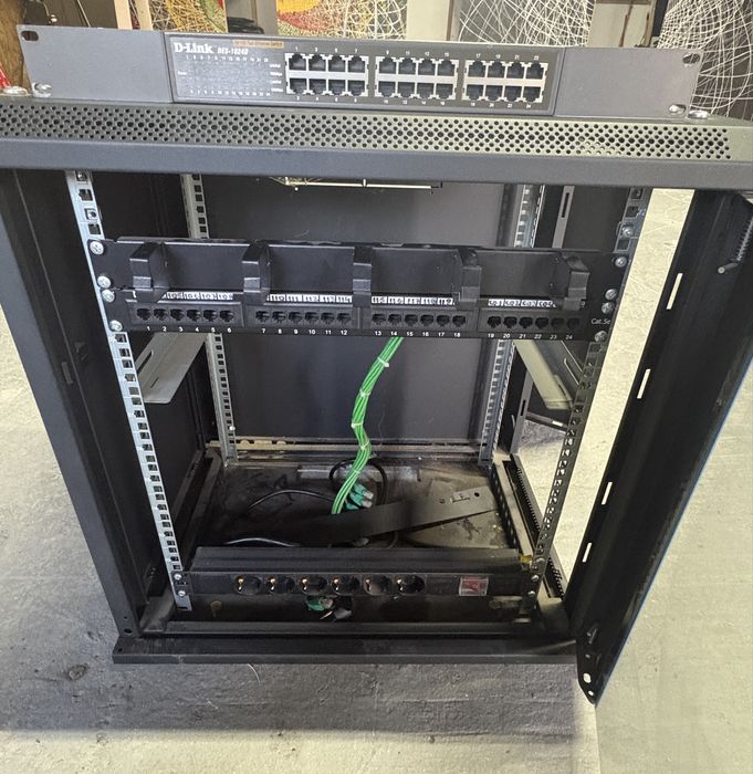 Vand rack server