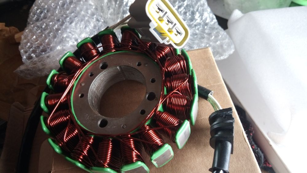 Продам генератор на R6, R1, Rotax 600,800e-tec