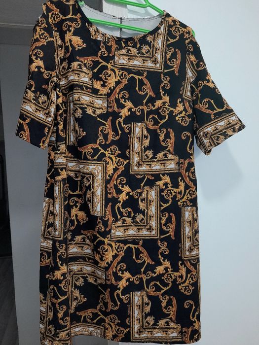 Продам платье размер 52 54