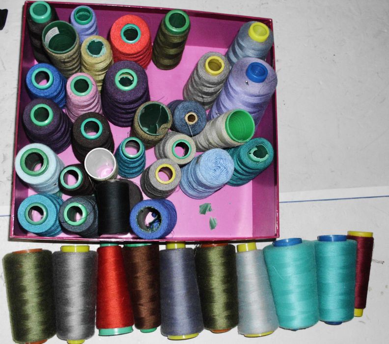 нитки разных цветов около 30 мотков. 3000 тенге за всё.