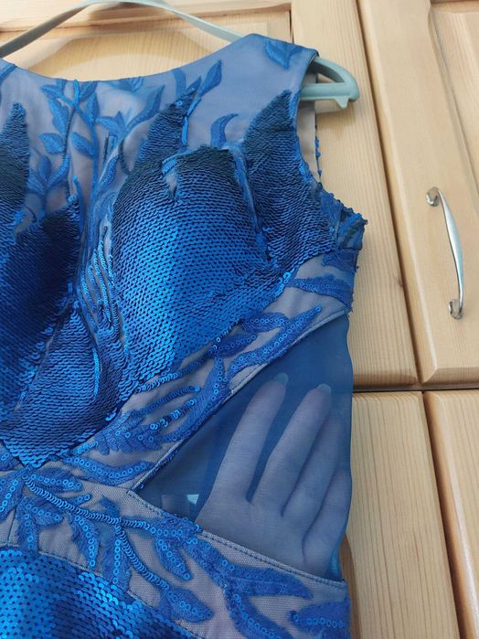 Абитуриентска рокля