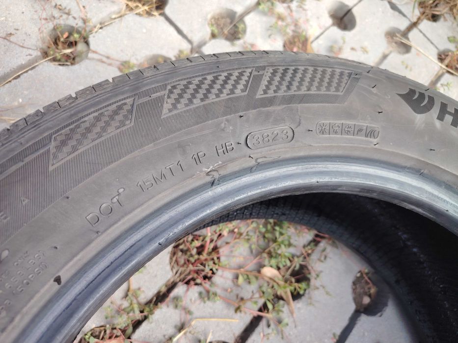 Гуми Hankook Kinergy ST AS DOT 3823 215/55/R17