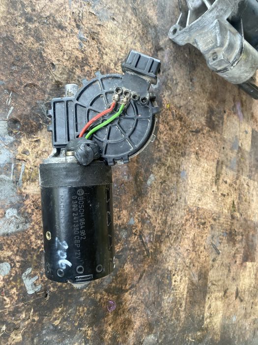 Моторче предни чистачки за пежо 206