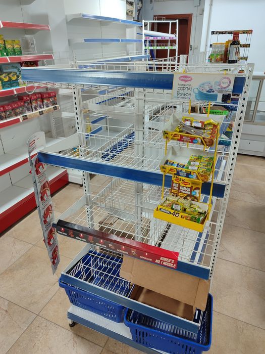 Продам торговые стеллажи б/у