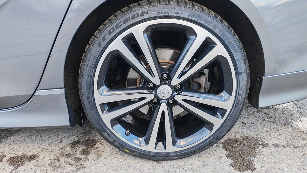 Опел Инсигния 2017 газ-бензин  4х4