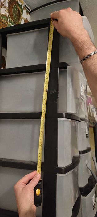 Шкаф с чекмеджета