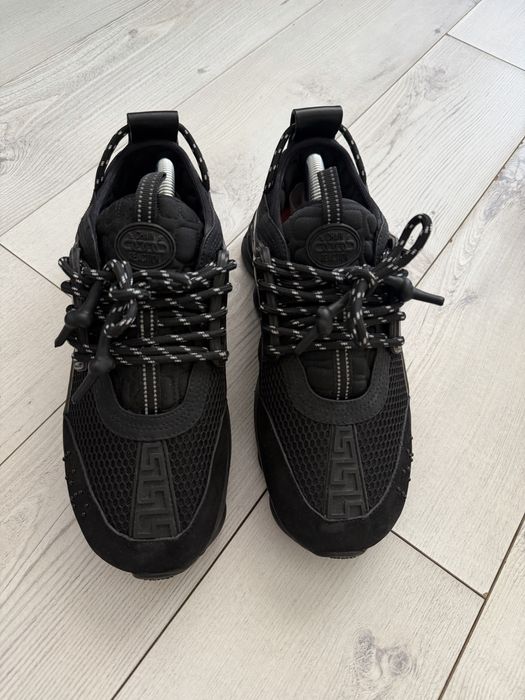 Versace chain reaction 40