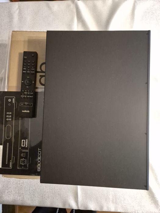 CD player - Audiolab 6000CDT