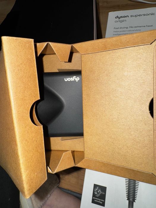 Сешоар Dyson supersonic origin