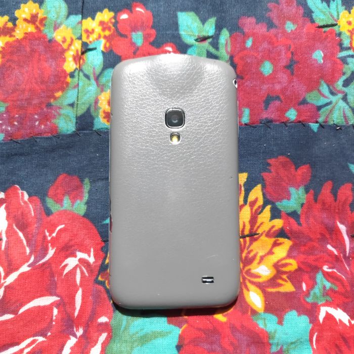 Samsug PROEKTOR sotiladi