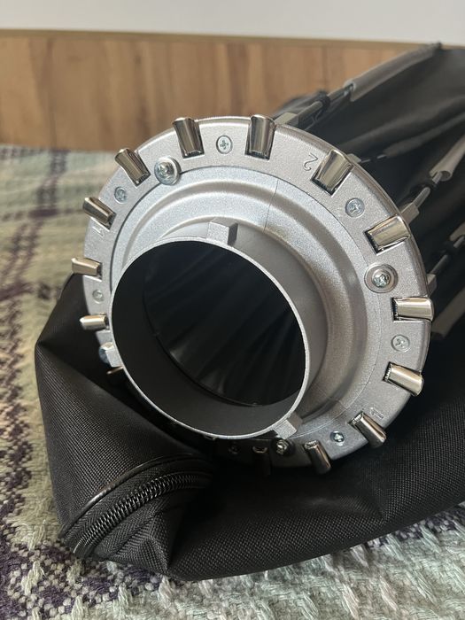 Бързосгъваем параболичен софтбокс с грид и гелове Dynapos 90см