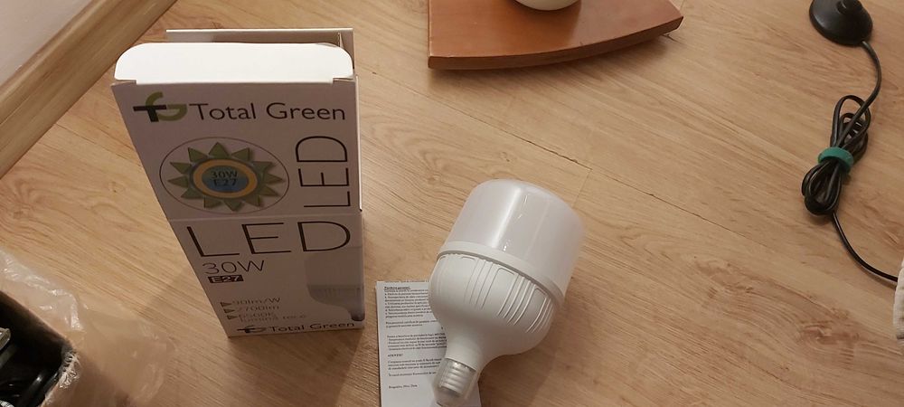 Vand bec LED 30 w nou la cutie