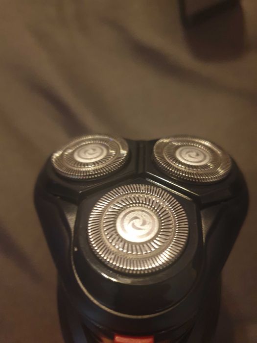 Самобръсначка Red Bull Rasing