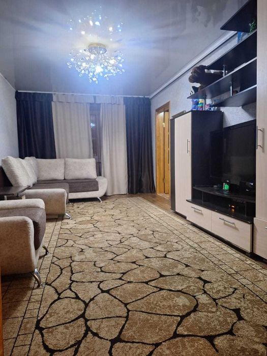 ПРОДАМ 2Х ком в центре