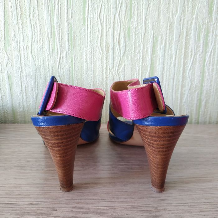 Кожаные босоножки в отличном состоянии