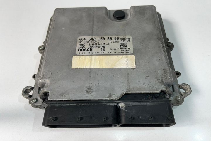 Calculator motor ECU A6421508900 Mercedes-Benz S-Class W221 (facelift