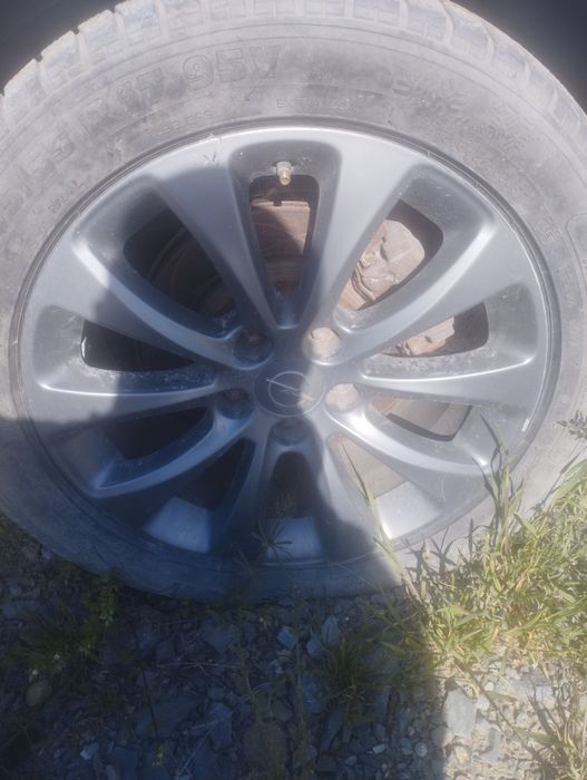 Vând roți de Audi - Opel - Mercedes - BMW seria 5 - Volkswagen