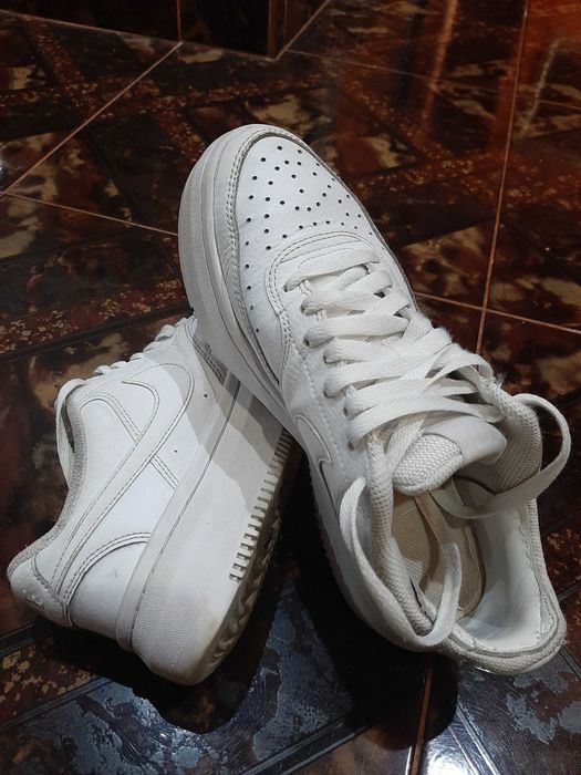 Vand adidas dama Nike Court Vision alb, 39