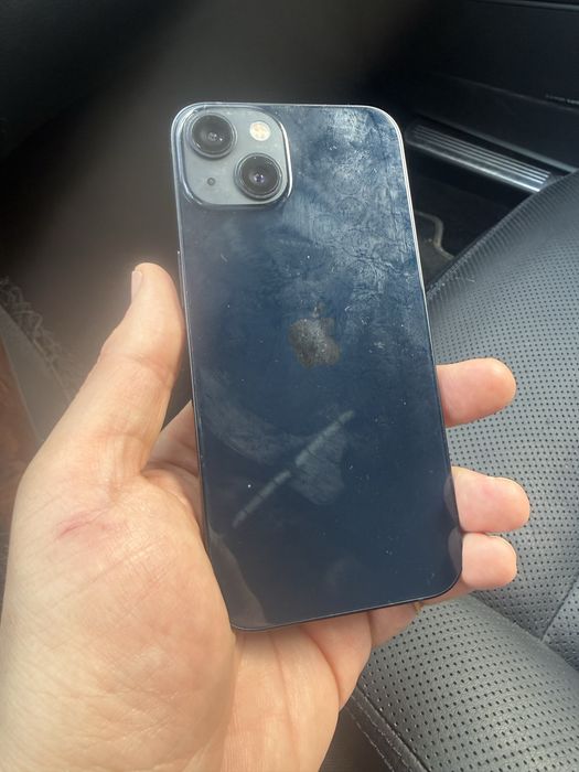 iPhone 13 заключен