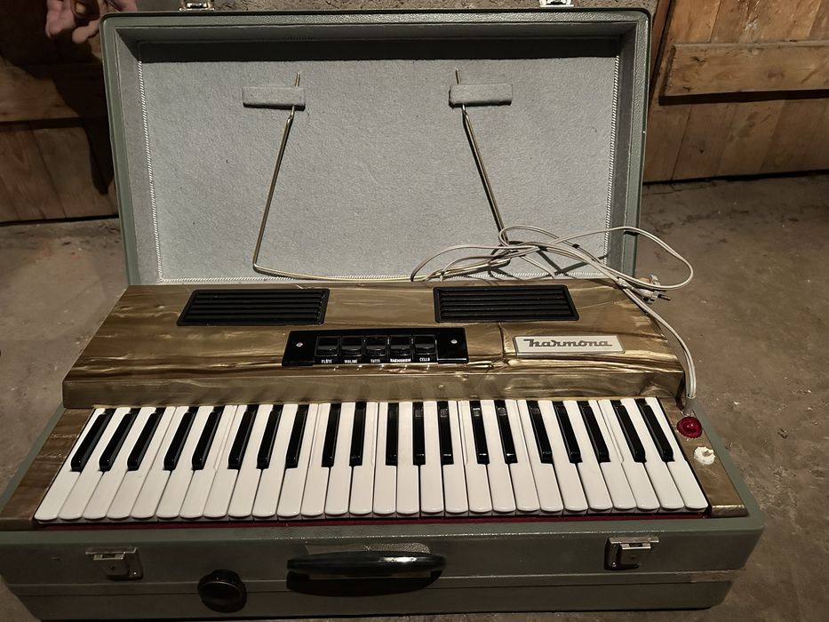 Хармониум Harmona