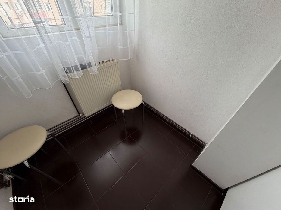 Apartament 1 camera, decomandat - Cugir