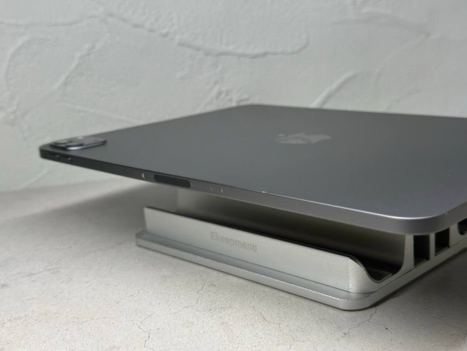 iPadPro 11  2020 Sotiladi 1 oy kafolati bor