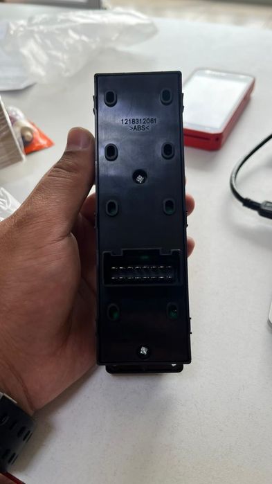 Блок кнопок стеклоподъемников