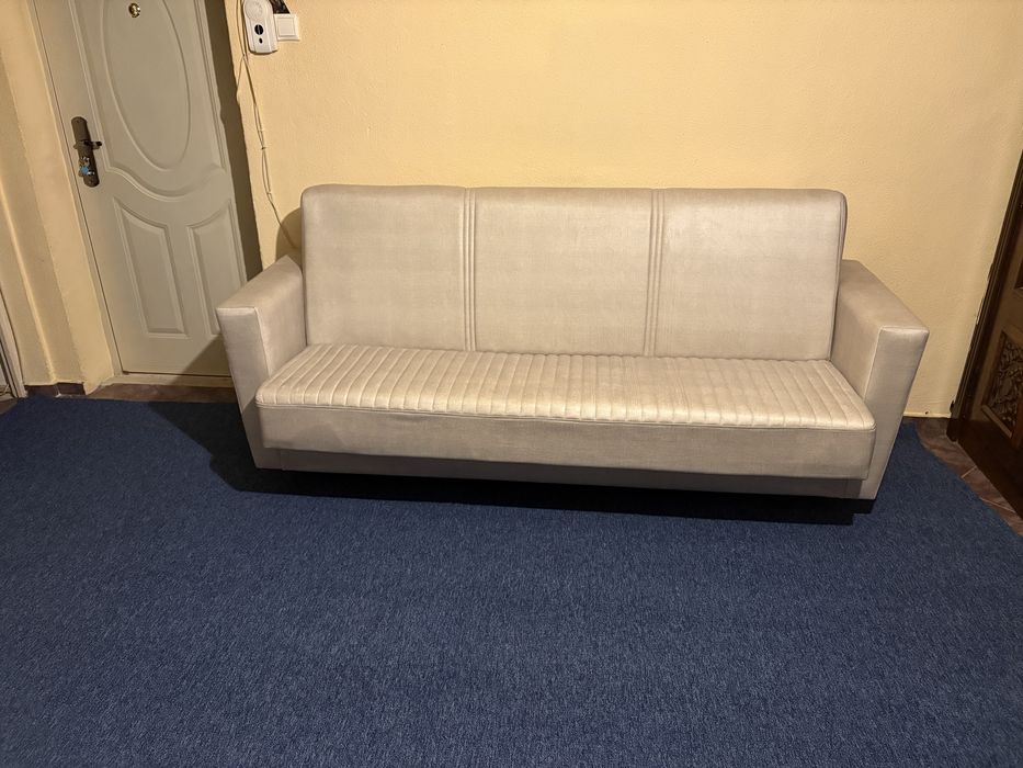 Inchiriez Apartament in blocul M1- Cetate