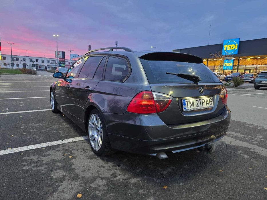 Vand BMW E91 320D Automat (163 cai, 2006), impecabil.