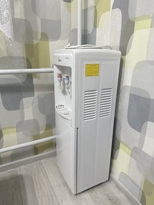 Кулер для воды !