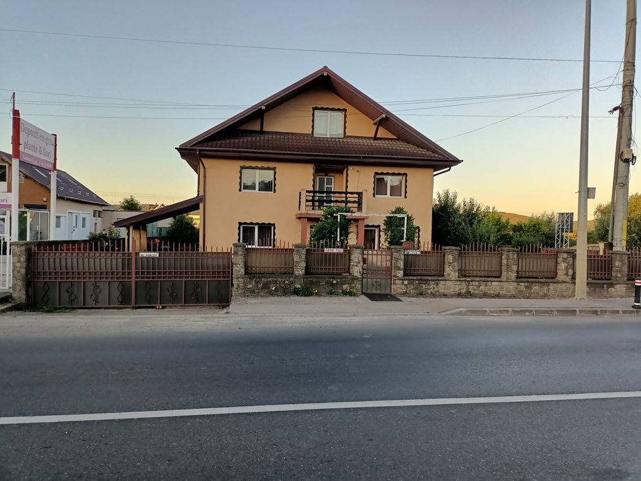 Spațiul ideal pentru FIRMĂ situat la baza podului Mall Moldova