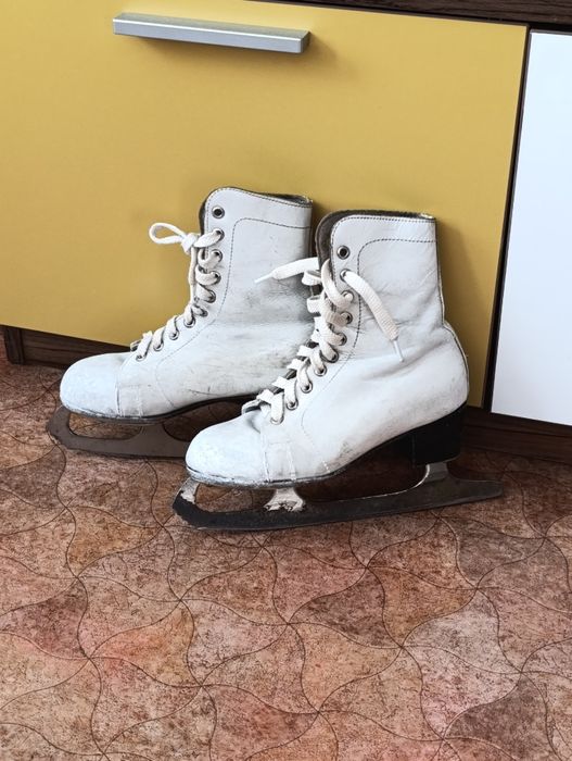 Фигурные коньки, 34 размер