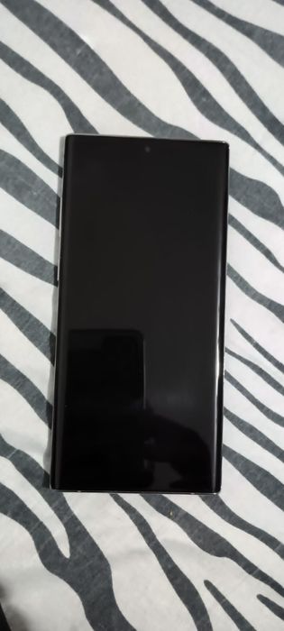 Vând Samsung note 10+