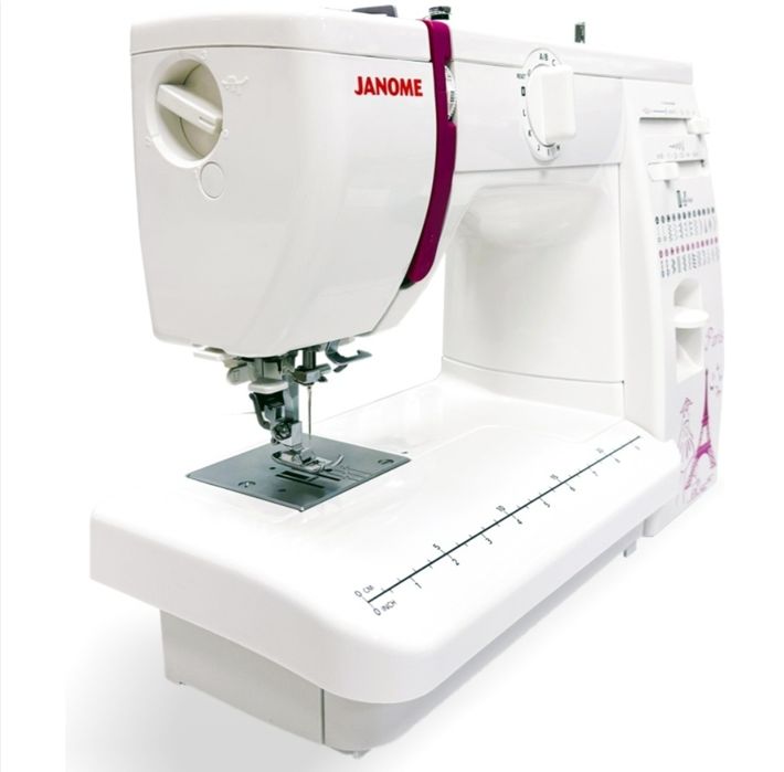 Продам швейную машину.