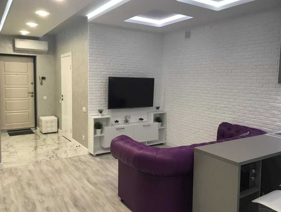 Дава се под наем Двустаен апартамент в Бургас, Победа - 65 кв.м за 239.7 € - Снимка #3